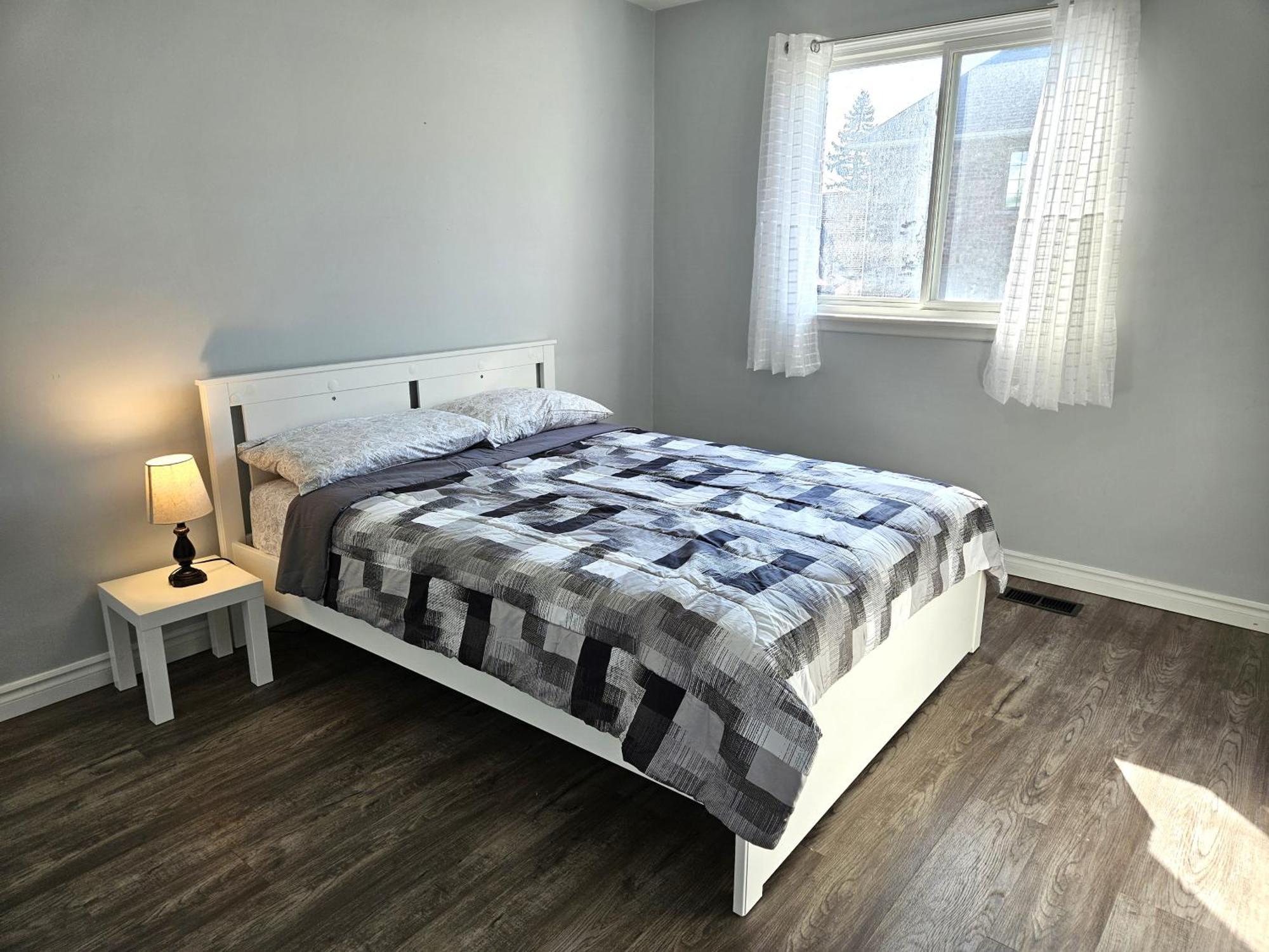 Modern Quiet Home By The Airport Mississauga Extérieur photo