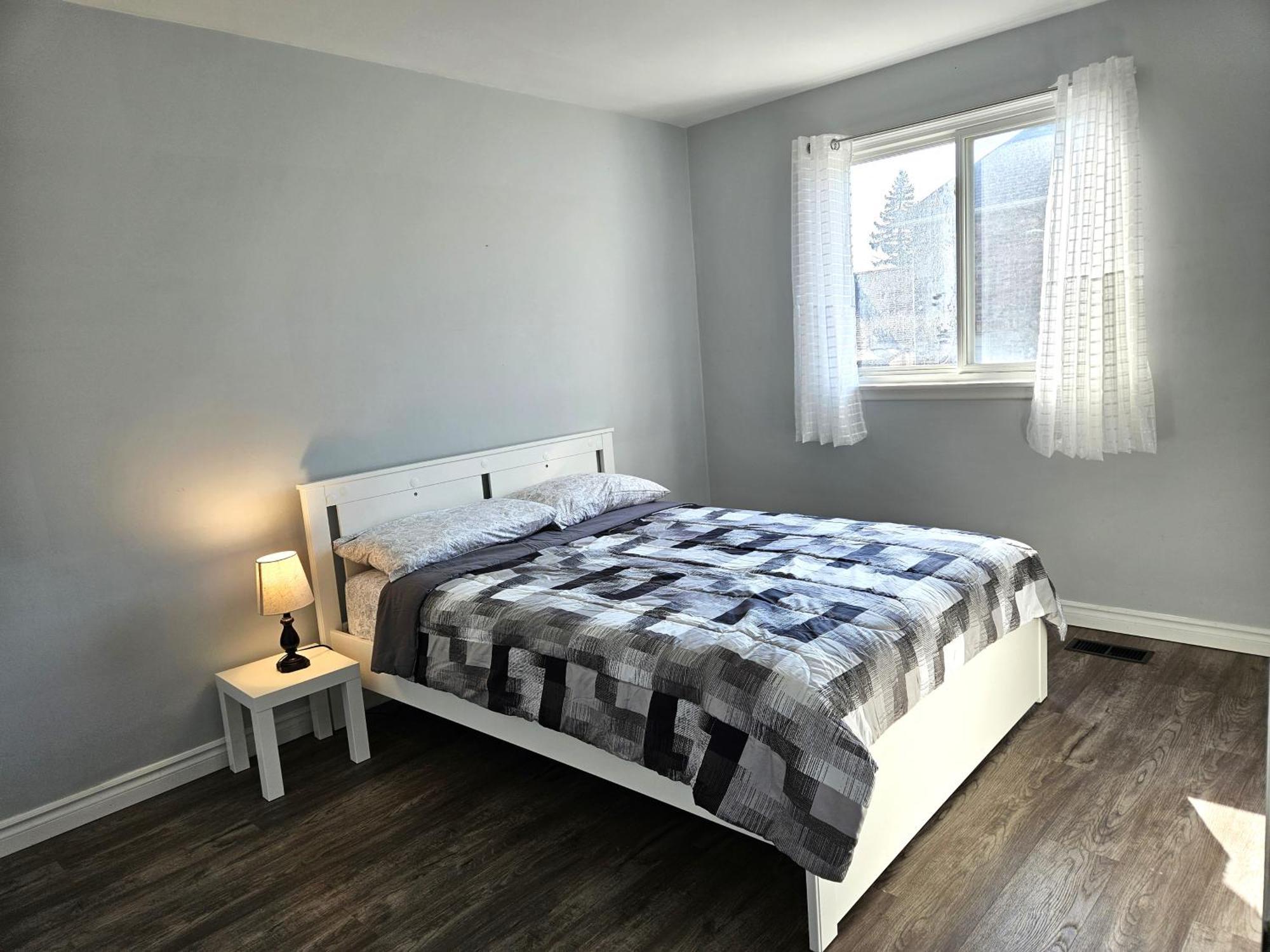 Modern Quiet Home By The Airport Mississauga Extérieur photo