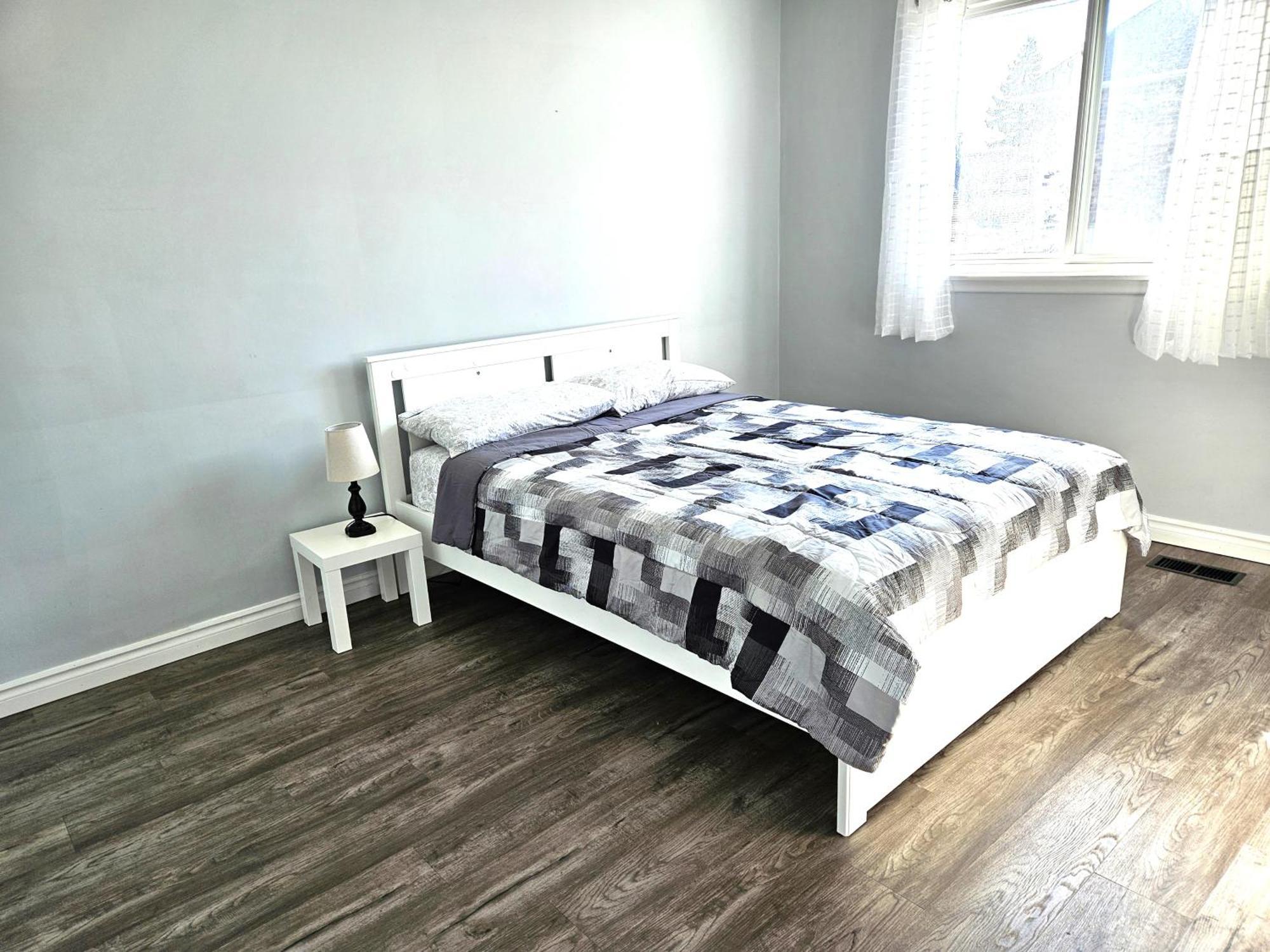 Modern Quiet Home By The Airport Mississauga Extérieur photo